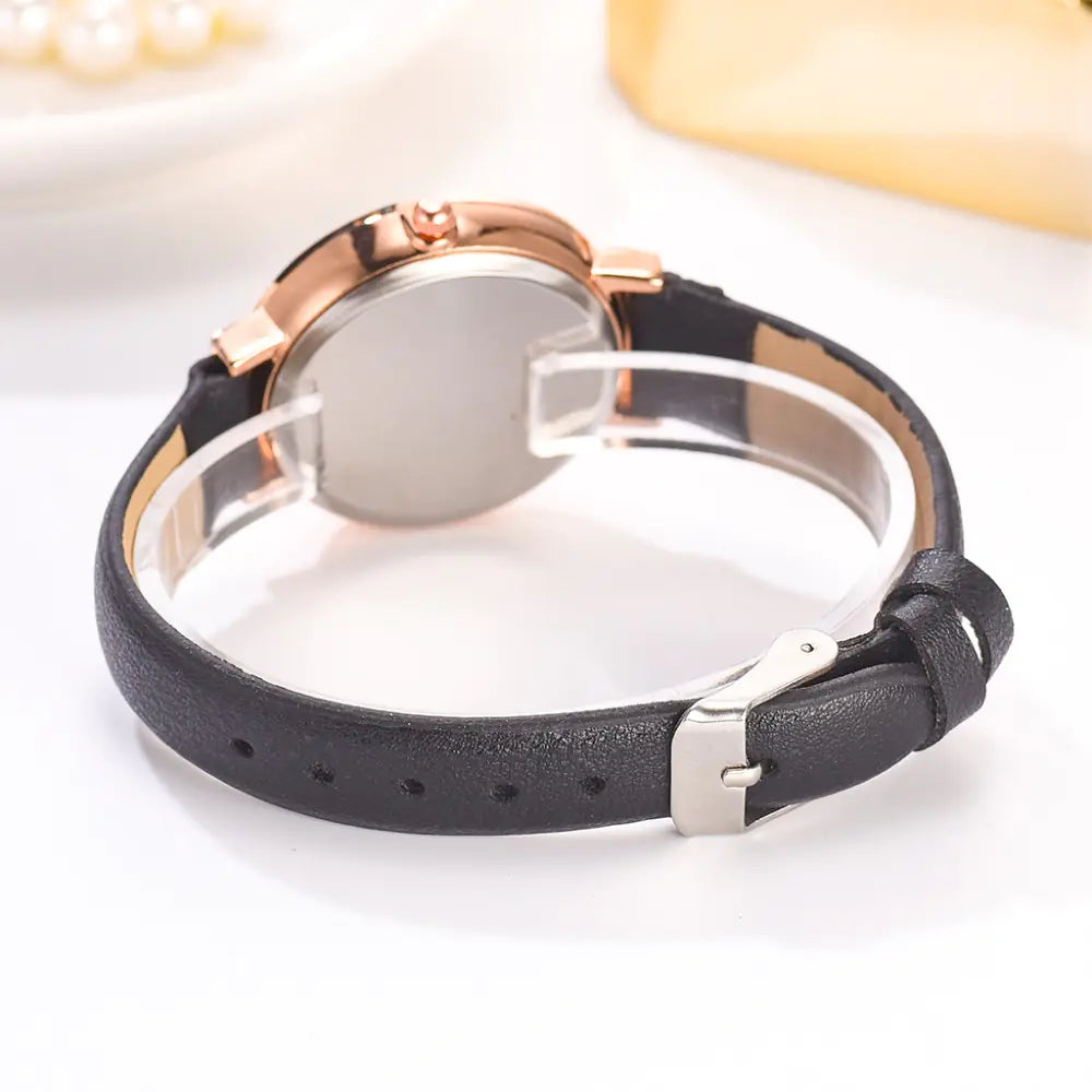 Vibrant Style Sand Rolling Ball Women's Watch Ideal for Gifts